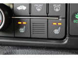 運転席・助手席に2段階の温度調整があるシートヒーターを装備。寒い朝、車に乗り込んですぐにシートヒーターをオン!温かさが広がり、冷たい朝も快適に始まります♪