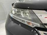 LEDヘッドライトは、点灯の瞬間から最大光量を発揮し、突然暗くなるトンネルなどでの安定感を高めます。