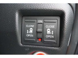 【パワースライドドアスイッチ】運転席から、後部座席の開け閉めが可能なボタンです!ワンプッシュで作動するので、手が塞がっている人などサポートに便利ですね♪