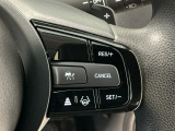 【アダプティブ・クルーズ・コントロール】予め設定した車速内でクルマが自動的に加減速。 前走車との適切な車間距離を維持しながら追従走行し、高速道路でのドライバーの疲労を軽減してくれる嬉しい機能付♪