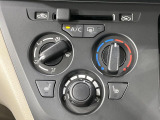 【シートヒーター】寒い日に重宝するシートヒーター!エアコンより早く温まってくれるので寒がりの人も安心ですね♪エアコンの温風は乾燥するから苦手、という方にもをおすすめです。