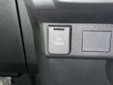 シガーソケット用の充電器が使用可能です!