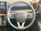【純正革巻きステアリング】上質な革を使用することで、手にしっかり馴染みとても運転しやすいハンドルです♪