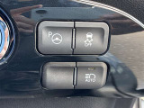 【パーキングアシスト】駐車時のハンドル操作をサポートしてくれる便利な機能です。狭い駐車場や縦列駐車など、駐車が苦手な方にも嬉しい安心・便利な装備です!