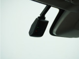 ◆ドライブレコーダー◆映像・音声などを記録する自動車用の装置です。 もしもの事故の際の記録はもちろん、旅行の際の思い出としてドライブの映像を楽しむことができます。
