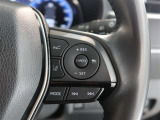 アダプティブクルーズコントロール機能付きです。走行中に先行車の様子を検知しながら、設定した車速の範囲内で先行車との距離のキープを支援します。詳細は販売店スタッフまでおたずねください。