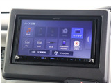 お車選びをお楽しみ頂けるよう、在庫車の展示スペースを十分に確保しております。