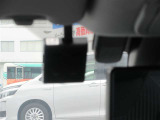 ドライブレコーダー装備で安全運転を助けます