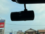 広いミラーで後方をしっかりと確認して頂けます!