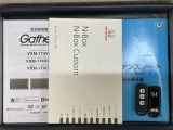スマートキーは鍵をバッグに入れたままでもドアロックの開閉やエンジンのON・OFFができます。夜間や雨の日も鍵を探さなくて良いので便利です。