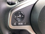 【ステリモ】ステアリングリモコンスイッチにてオーディオ操作可能となっており、運転にも集中できます。少しでも視線移動を減らし事故に遭う確率を下げます。