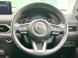 【純正革巻きステアリング】上質な革を使用することで、手にしっかり馴染みとても運転しやすいハンドルです♪