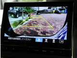 『1台』のお車に対して、3名体制で日々議論を重ね仕入れを行っております。