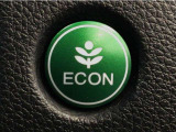 ★ECONスイッチ★ エコドライブを加速しよう!スイッチをONにすると、運転の仕方によるロスを抑え込み燃費をよくするようクルマが頑張ります(*^ー^*)燃費向上にチャレンジ♪