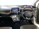 見通しのよいすっきりとした視界で、誰でも運転しやすいです。運転のしやすさは疲れにくさにも繋がりますよ♪