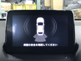 駐車支援システム付。検知表示とブザーで車庫入れや縦列駐車をサポートします。