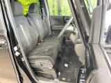 運転席シート廻りは使用感も少なく、良好な状態となっています。丁寧に使われていたことがよくわかりますね。