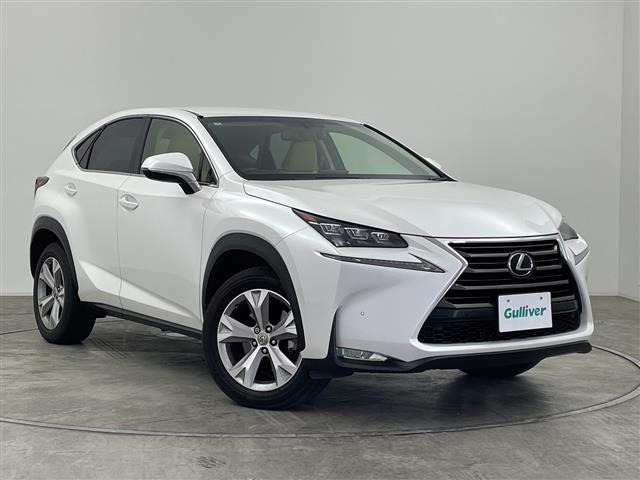 NX 200t バージョンL 4WD 本革シート