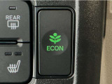 ★ECONスイッチ★ エコドライブを加速しよう!スイッチをONにすると、運転の仕方によるロスを抑え込み燃費をよくするようクルマが頑張ります(*^ー^*)燃費向上にチャレンジ♪