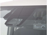 サポカーは、高齢運転者を含めたすべてのドライバーによる交通事故の発生防止・被害軽減対策の一環として、国が推奨する新しい自動車安全コンセプトです。詳しくは販売店スタッフまでおたずねください。