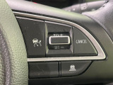 【アダプティブクルーズコントロール】高速道路での長距離走行が楽に!!自動で速度を保つクルーズコントロールが、衝突軽減システムと連携し、前方の車両を感知して車間を保つように速度調節してくれます!!