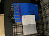 メンテナンスノート【点検整備記録簿・保証書】、取説も揃ってます。スマートキーはバッグなどにしまったままボタン操作でエンジンの始動・停止ができて大変便利です。
