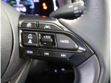 運転中でも手元で操作できます。