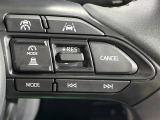 【レーダークルーズコントロール】高速道路での長距離走行が楽に!!自動で速度を保つクルーズコントロールが、衝突軽減システムと連携し、前方の車両を感知して車間を保つように速度調節してくれます!!