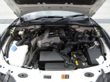 ロードスターのために専用設計されたSKYACTIV-G 1.5Lエンジン搭載。全てを「使い切る」ことを前提として開発されたエンジンです。クイックな反応とやる気にさせてくれるサウンドをご体感ください。