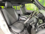 運転席シート廻りは使用感も少なく、良好な状態となっています。丁寧に使われていたことがよくわかりますね。