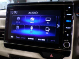 CD、DVD、Bluetooth、AM、FM、スマートフォン接続ができます。