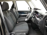 見通しのよいすっきりとした視界で、誰でも運転しやすいです。運転のしやすさは疲れにくさにも繋がりますよ♪