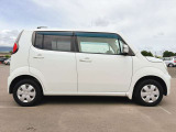 お客様のご予算帯に合わせたお車を常時100台以上取り揃えています!当社のスタッフがお客様のお車選びをしっかりサポートしご提案させていただきます!