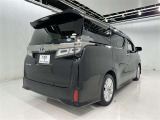 沢山乗れるのがこの車の魅力!2台で移動しないと・・・なんて時もこの車なら1台で!大活躍です♪