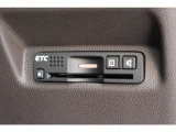 ビルトインタイプのETC車載器で見た目もスマートに♪