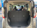 普段のお買い物や通勤、送迎等に十分な荷室スペースを確保しております。セカンドシートを倒すと、大きな荷物の積載も可能です♪