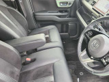 運転席周りきれいに掃除済みです
