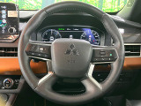 【レーダークルーズコントロール】高速道路での長距離走行が楽に!!自動で速度を保つクルーズコントロールが、衝突軽減システムと連携し、前方の車両を感知して車間を保つように速度調節してくれます!!