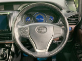 【純正革巻きステアリング】上質な革を使用することで、手にしっかり馴染みとても運転しやすいハンドルです♪