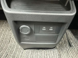 USB・マイクロUSB・シガーソケット付いていて電源を取るのに便利です。
