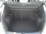 ラゲッジルームは広く、多くの荷物が積めちゃいますよ♪