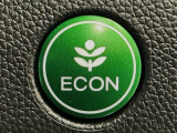 ★ECONスイッチ★ エコドライブを加速しよう!スイッチをONにすると、運転の仕方によるロスを抑え込み燃費をよくするようクルマが頑張ります(*^ー^*)燃費向上にチャレンジ♪