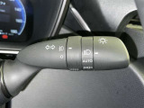 トンネルなど、周囲の明るさの変化でランプ類を自動オン・オフするコンライトです(消し忘れ防止機能付)