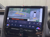 【パノラミックビューモニター】専用のカメラにより、上から見下ろしたような視点で360度クルマの周囲を確認することができます☆縦列駐車や幅寄せ時に活躍してくれます♪