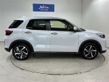 優れた走行性能に加え、様々なライフスタイルに合った使い方を可能にするSUV♪