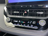 オートエアコンで快適な室内です。