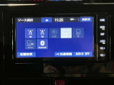 純正ナビを装備。タッチパネル式で使いやすく、お出かけもラクラクです。