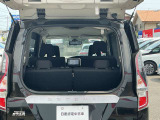 広さと使いやすさを向上させたラゲージスペース。積み下ろしもしやすいお車です!