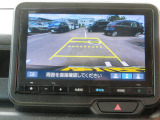 車庫入れ・駐車を安心サポート!バックカメラ装備です。