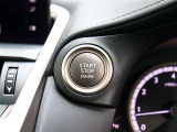 入庫時・販売時・納車前に、弊社基準の68項目に及ぶ点検整備を実施しております。